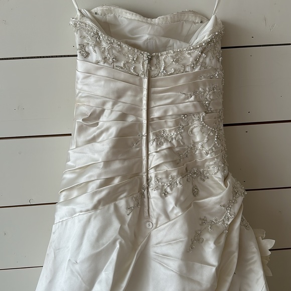 Ivory Beaded Wedding Dress - Picture 5 of 8